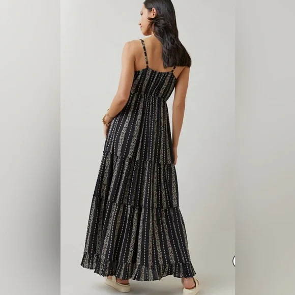 (7)New Francesca’s Starla Surplice Black &Cream Floral Spring/Summer Maxi Dress - Picture 4 of 5